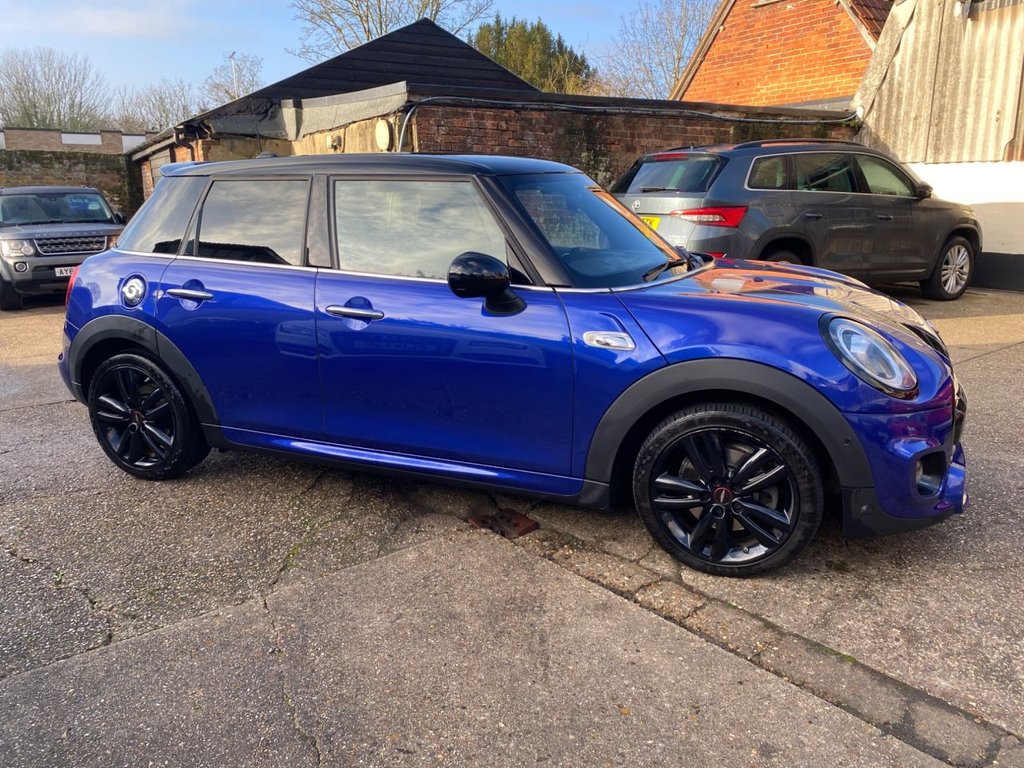 Used MINI Hatch 2019 for sale - 76973776: Photo 33