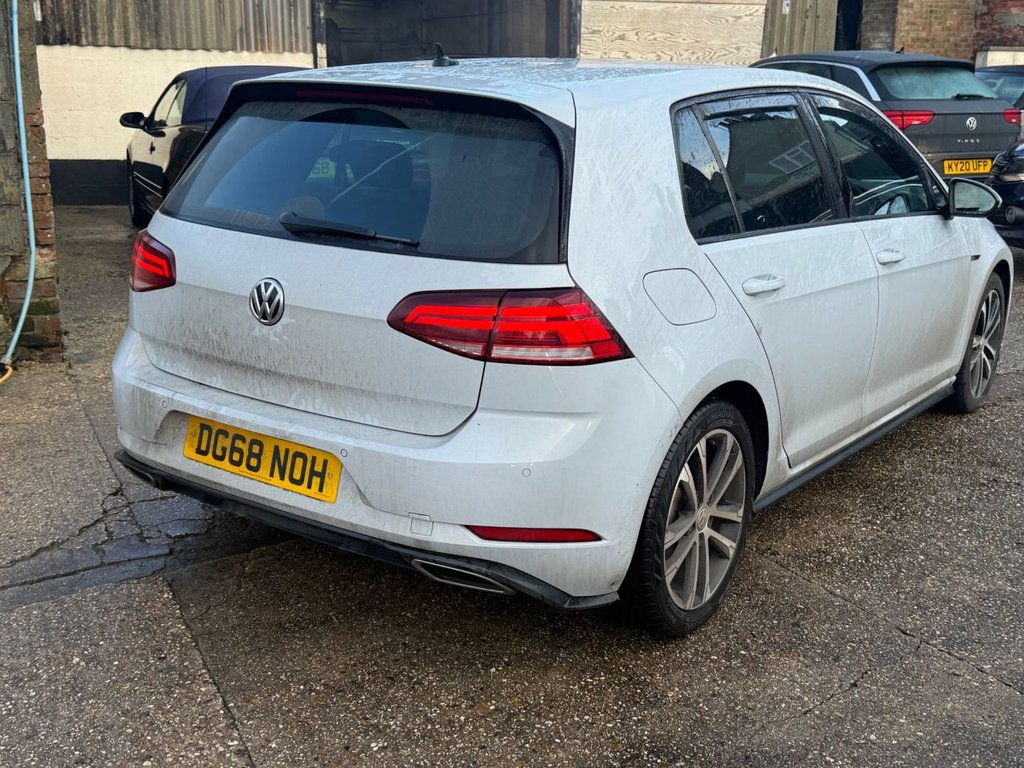 Used Volkswagen Golf 2018 for sale - 77394546: Photo 2