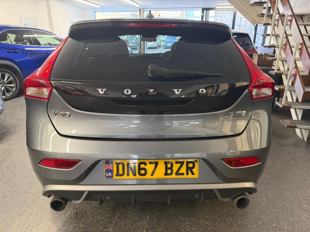 Used Volvo V40 2017 for sale - 76735864: Photo 11