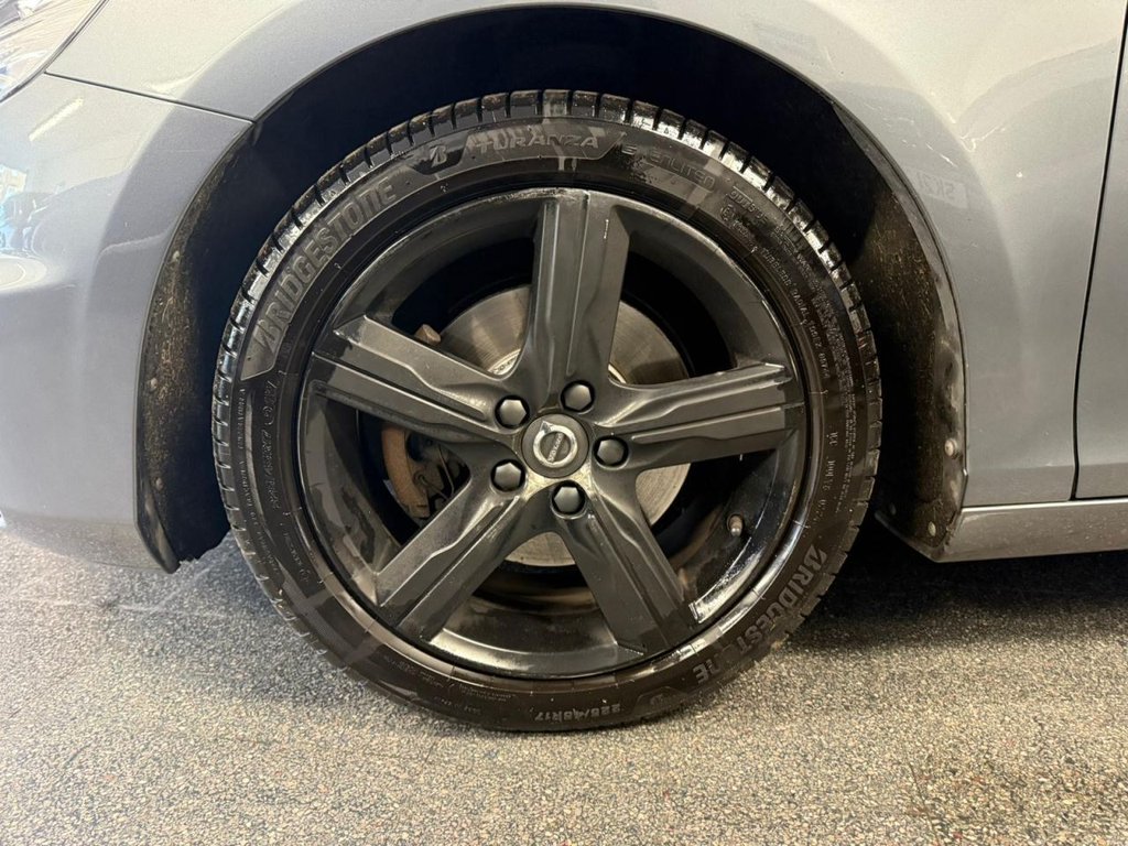 Used Volvo V40 2017 for sale - 76735864: Photo 32