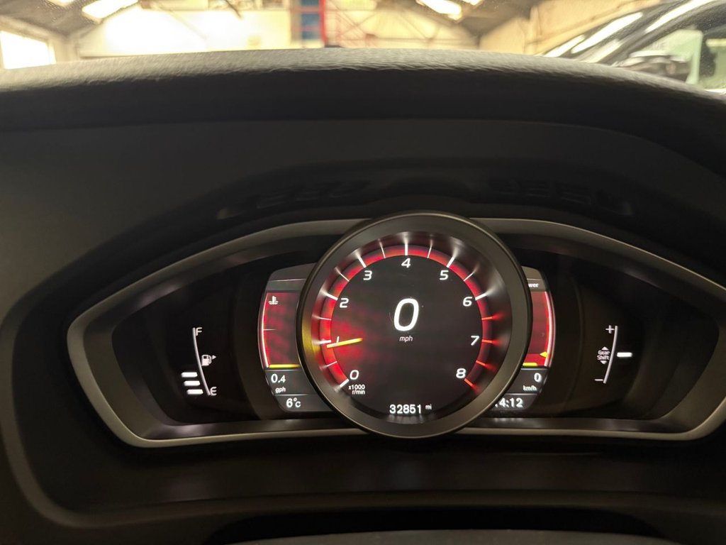 Used Volvo V40 2017 for sale - 76735864: Photo 33