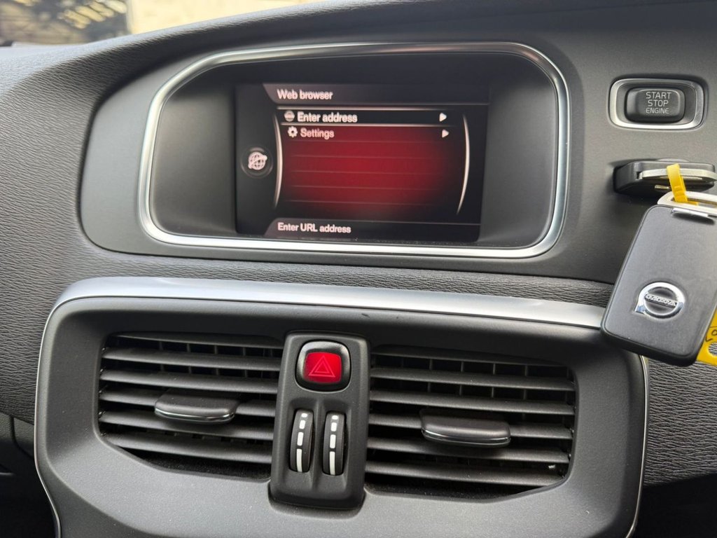 Used Volvo V40 2017 for sale - 76735864: Photo 39