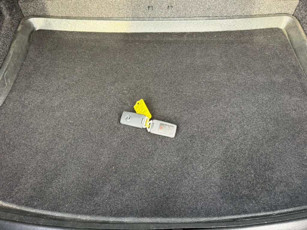 Used Volvo V40 2017 for sale - 76735864: Photo 47