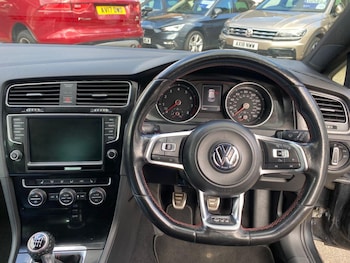 Used Volkswagen Golf 2013 for sale - 78117929: Photo