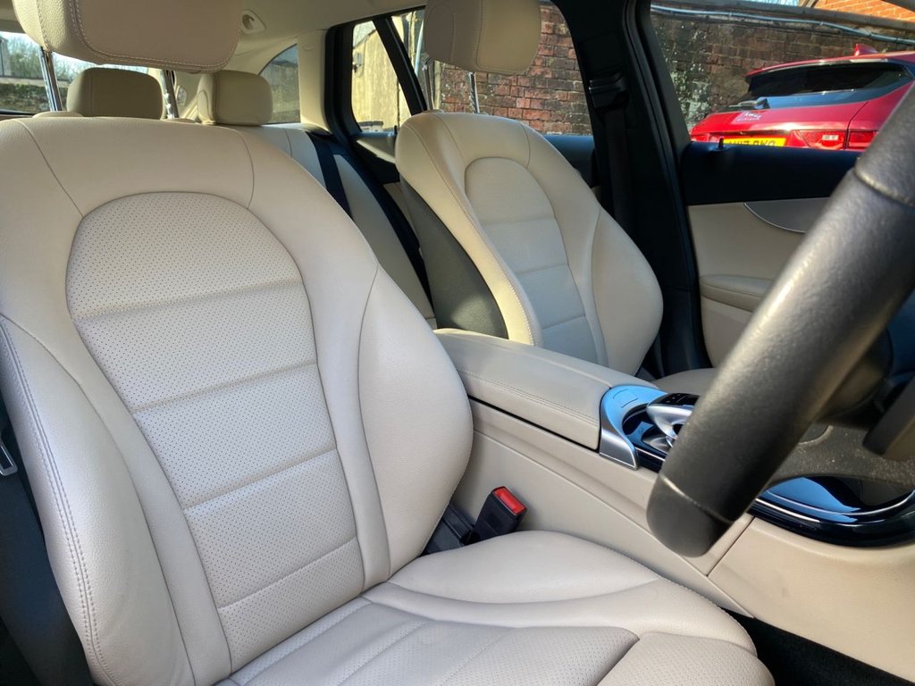 Used Mercedes-Benz C Class 2019 for sale - 77133147: Photo 15