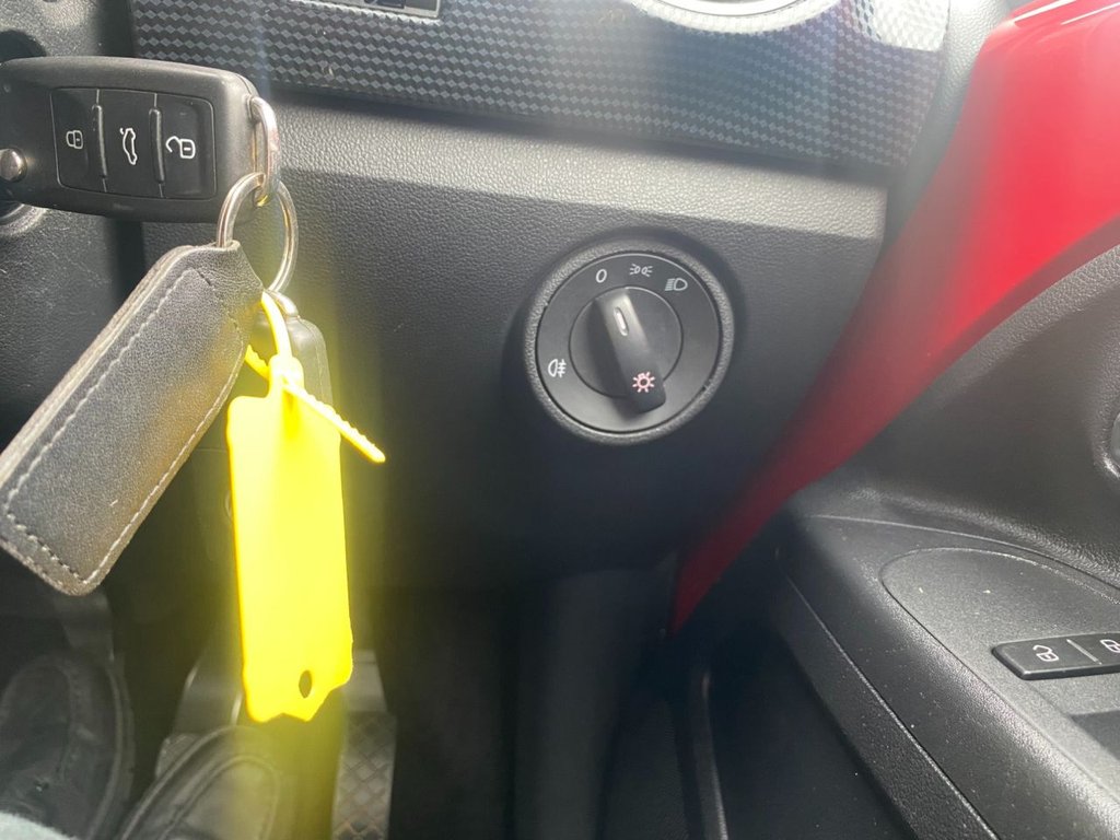 Used Volkswagen up! 2019 for sale - 77571829: Photo 28