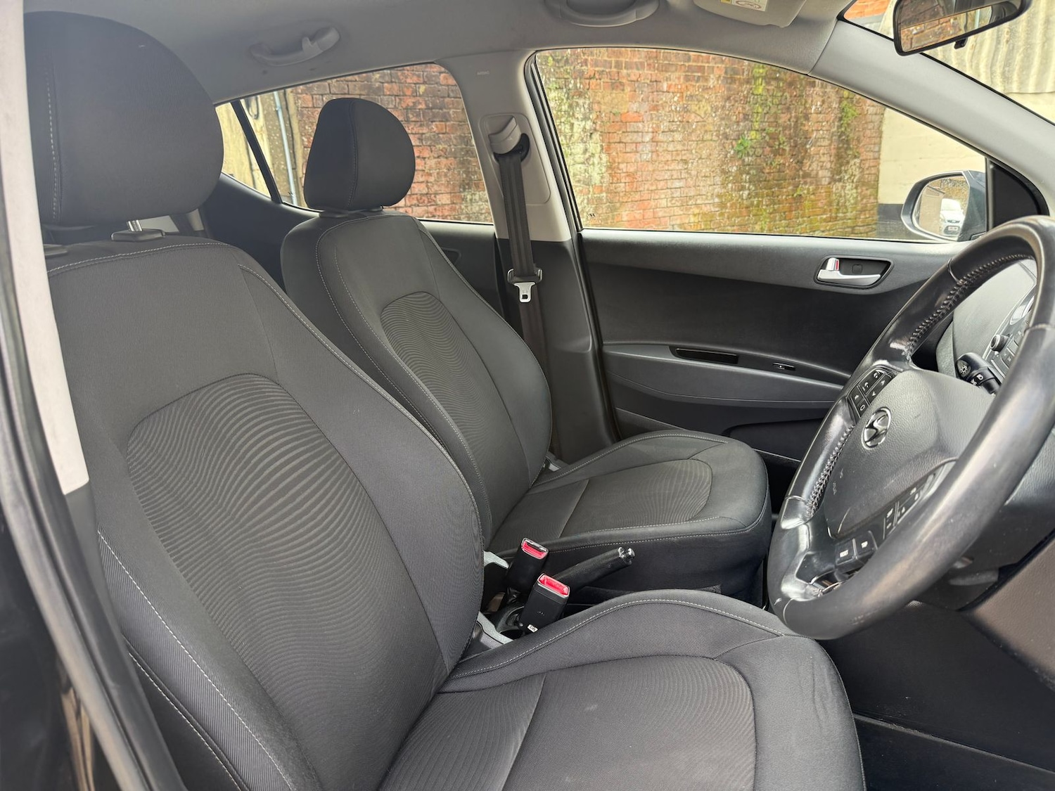 Used Hyundai i10 2018 for sale - 78090380: Photo 10