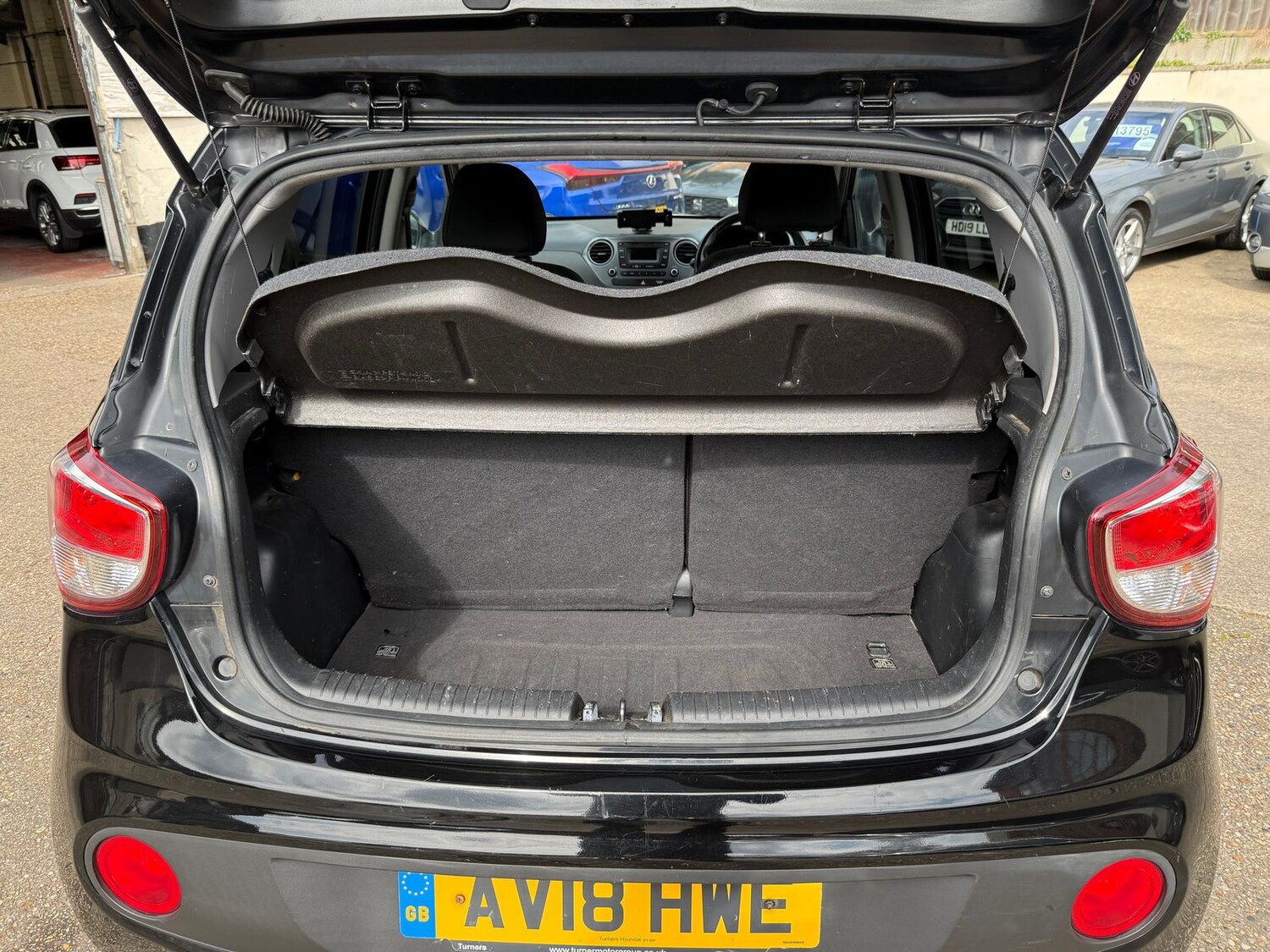 Used Hyundai i10 2018 for sale - 78090380: Photo 13