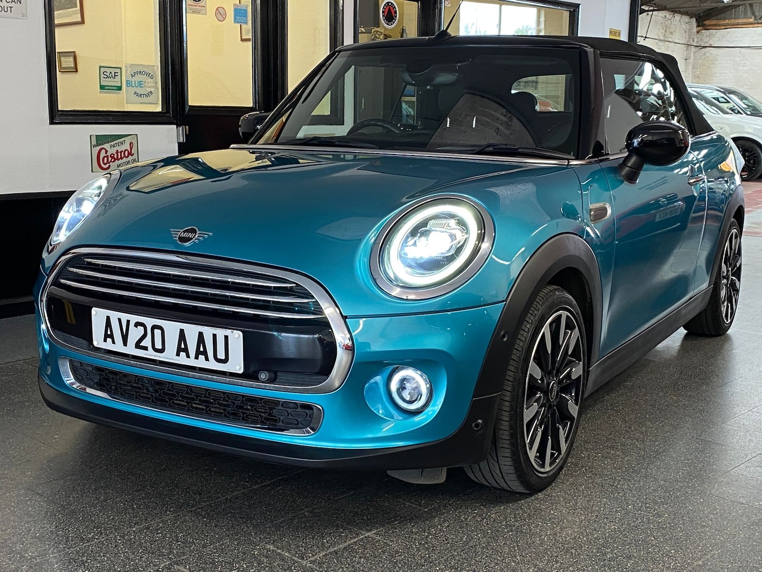 Used MINI Convertible 2020 for sale - 78198236: Photo 10