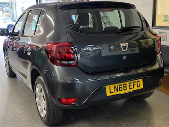 Used Dacia Sandero 2018 for sale - 78811486: Photo