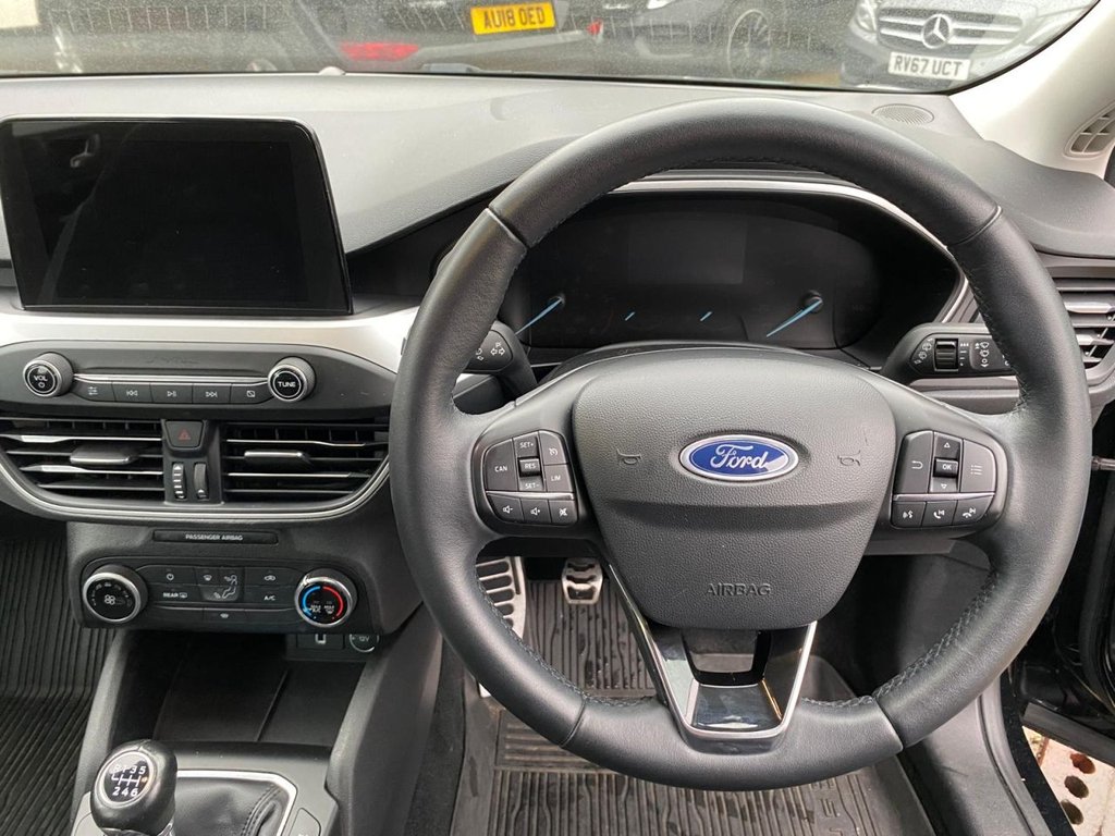 Used Ford Focus 2019 for sale - 76735899: Photo 3