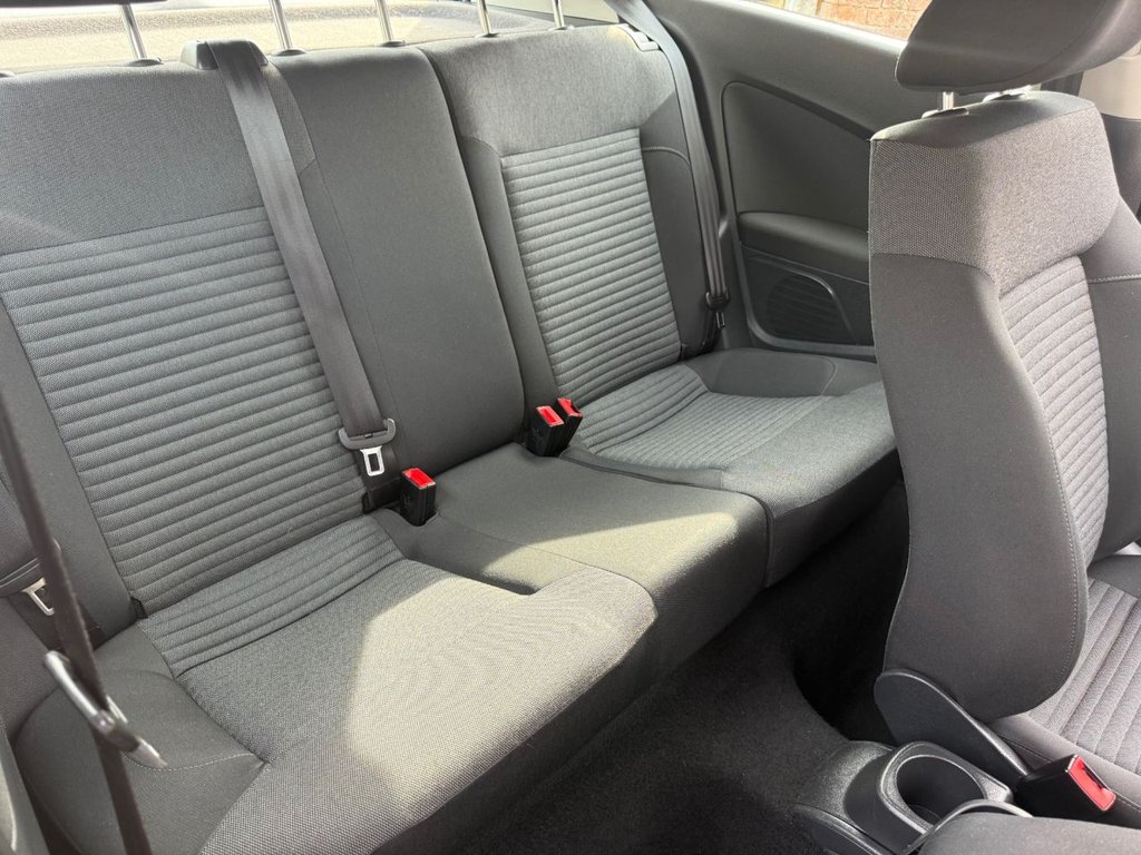 Used Volkswagen Polo 2011 for sale - 76735895: Photo 13