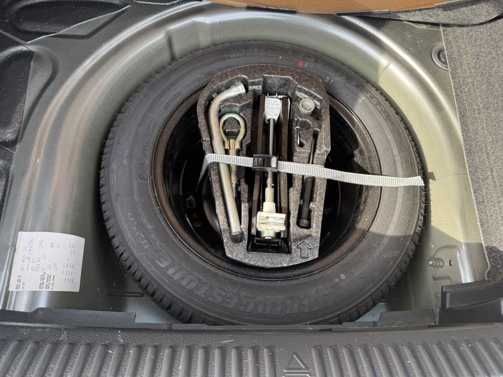 Used Volkswagen Polo 2011 for sale - 76735895: Photo 27