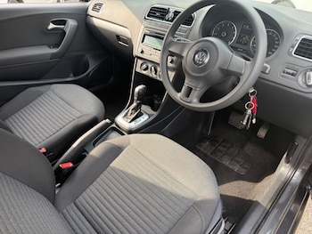 Used Volkswagen Polo 2011 for sale - 76735895: Photo