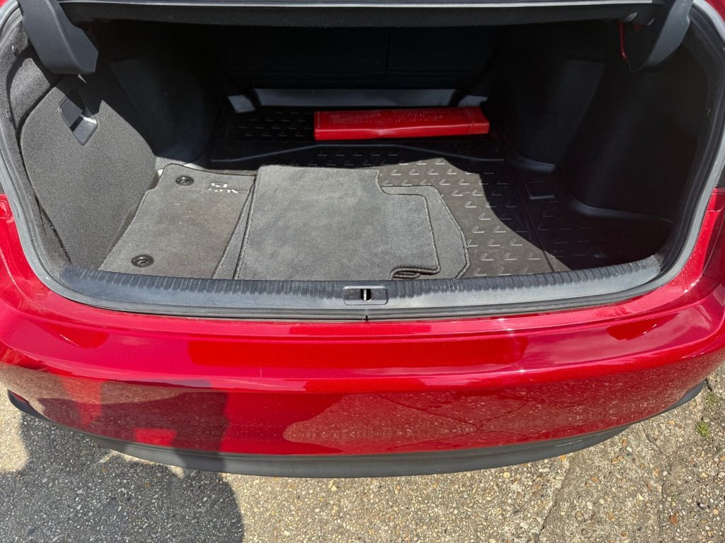 Used Lexus IS 2017 for sale - 76735902: Photo 31