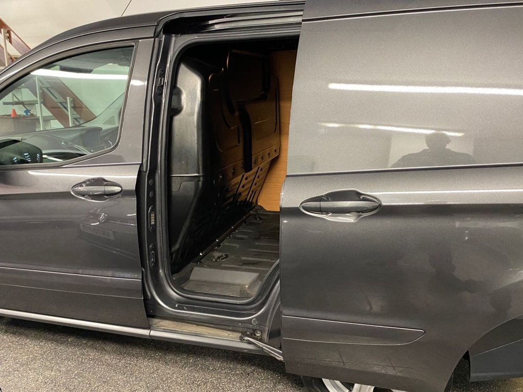 Used Ford Transit Courier 2023 for sale - 77436920: Photo 38
