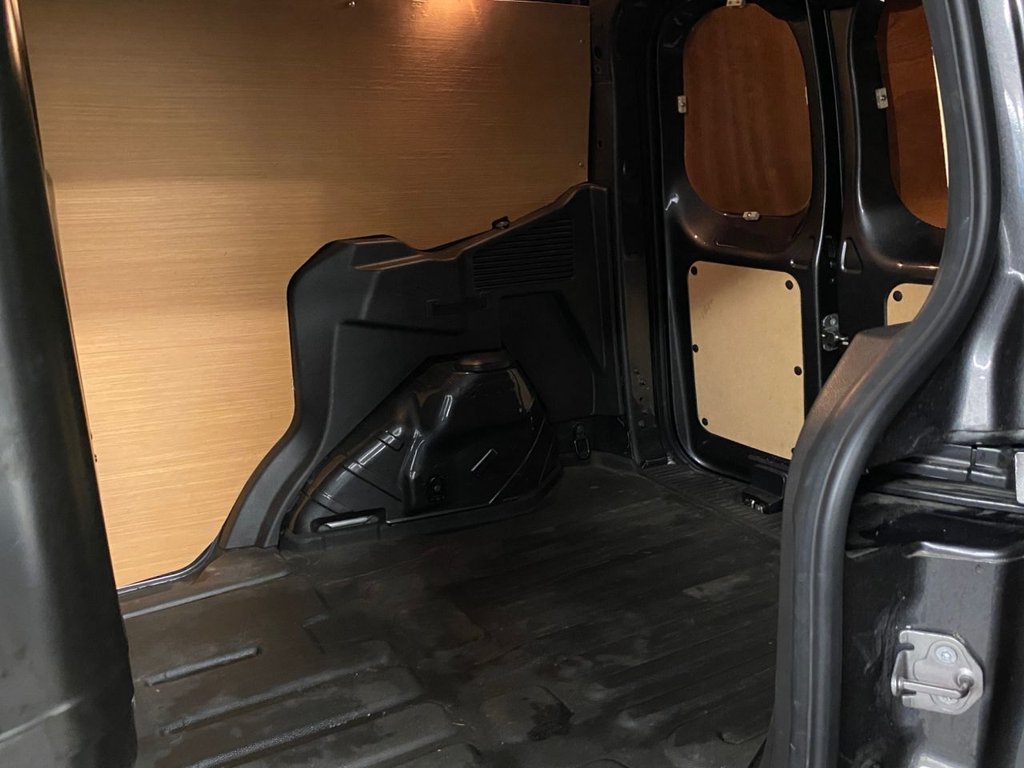 Used Ford Transit Courier 2023 for sale - 77436920: Photo 40
