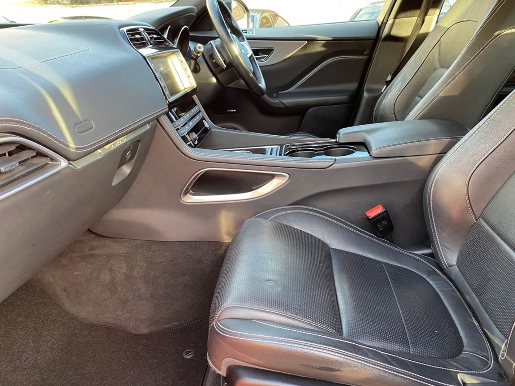 Used Jaguar F-Pace 2017 for sale - 77007424: Photo 24