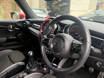 Used MINI Hatch 2021 for sale - 78002950: Photo