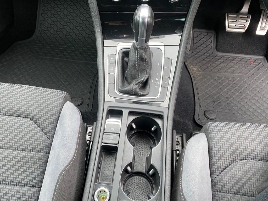 Used Volkswagen Golf 2018 for sale - 78175813: Photo 24