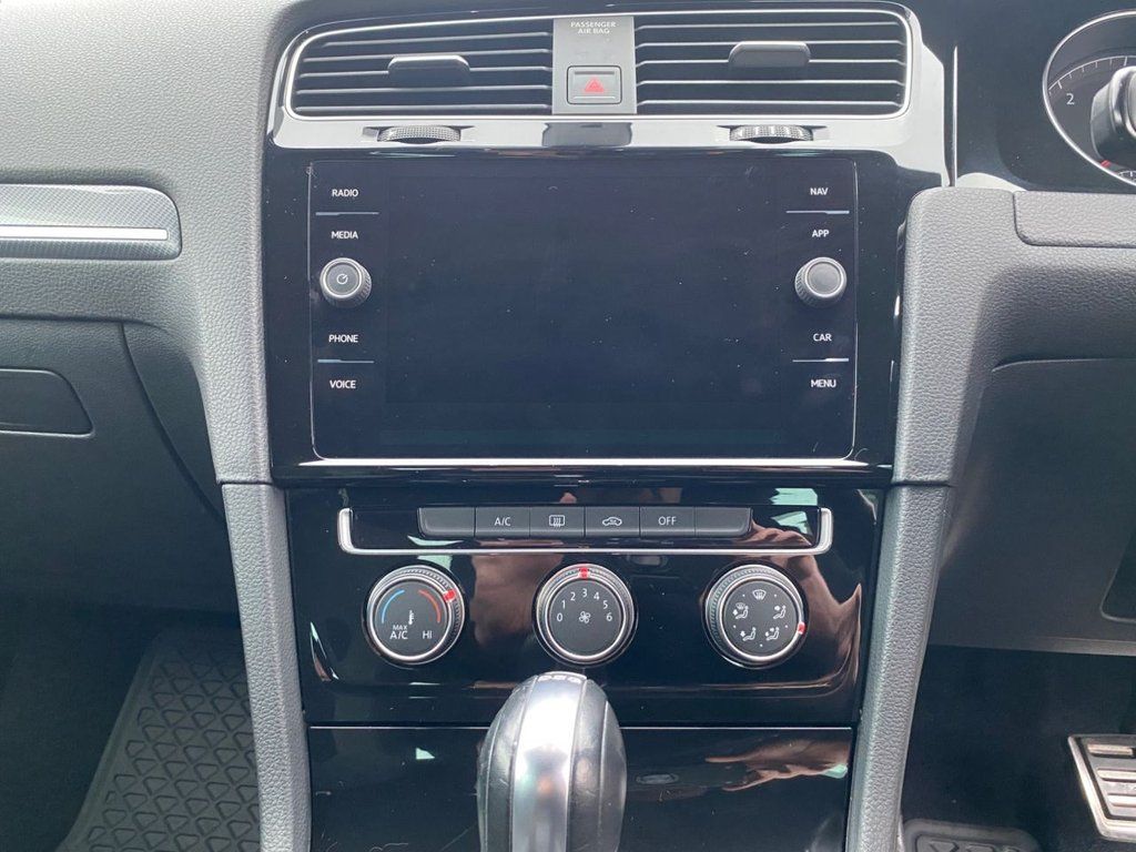 Used Volkswagen Golf 2018 for sale - 78175813: Photo 25