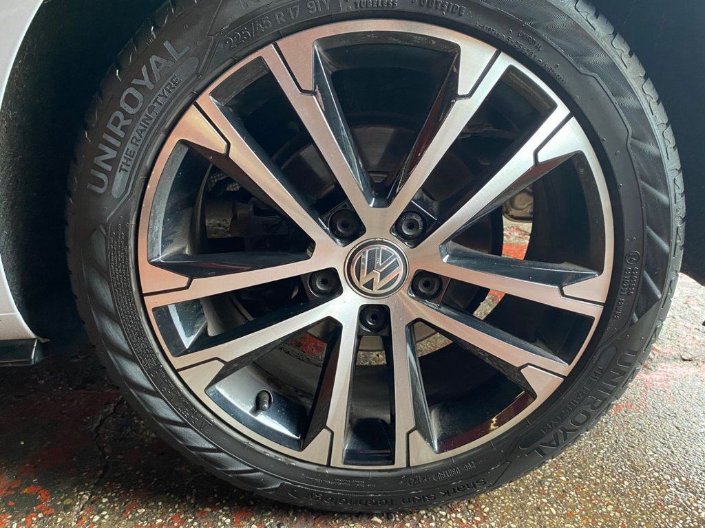 Used Volkswagen Golf 2018 for sale - 78175813: Photo 34