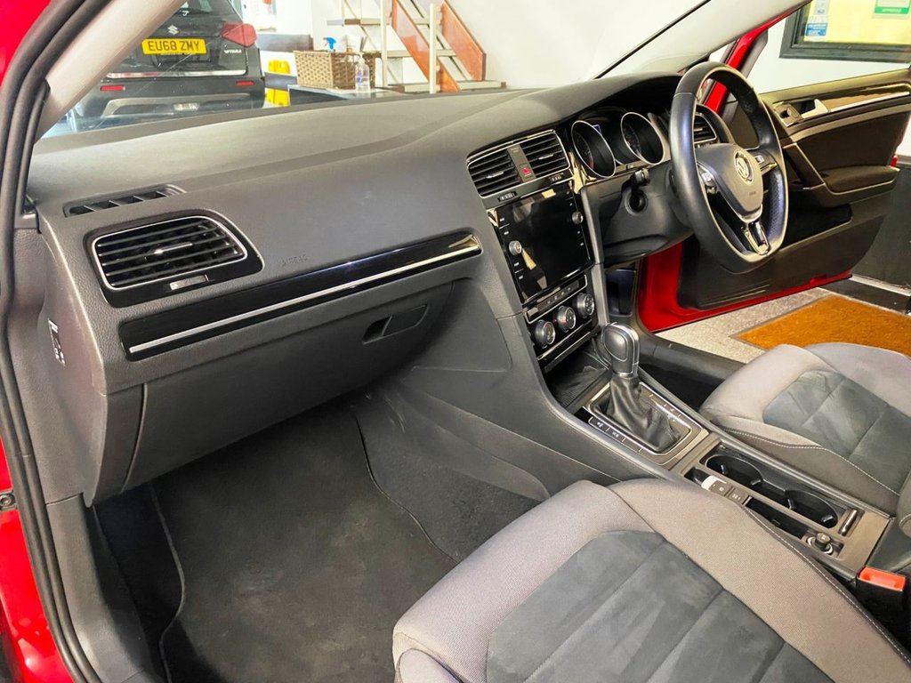 Used Volkswagen Golf 2018 for sale - 76735904: Photo 16