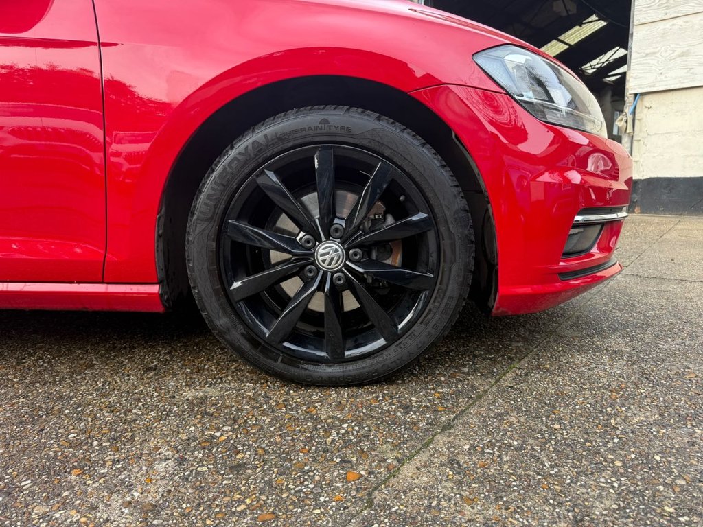 Used Volkswagen Golf 2018 for sale - 76735904: Photo 30