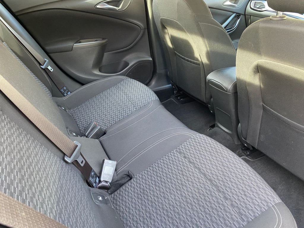 Used Vauxhall Astra 2018 for sale - 76735893: Photo 15