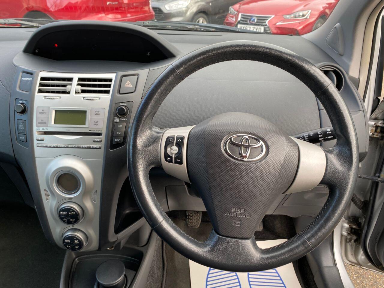 Used Toyota Yaris 2006 for sale - 78090359: Photo 3