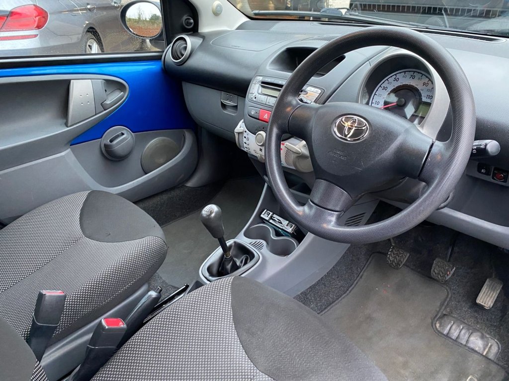 Used Toyota AYGO 2011 for sale - 77464368: Photo 11