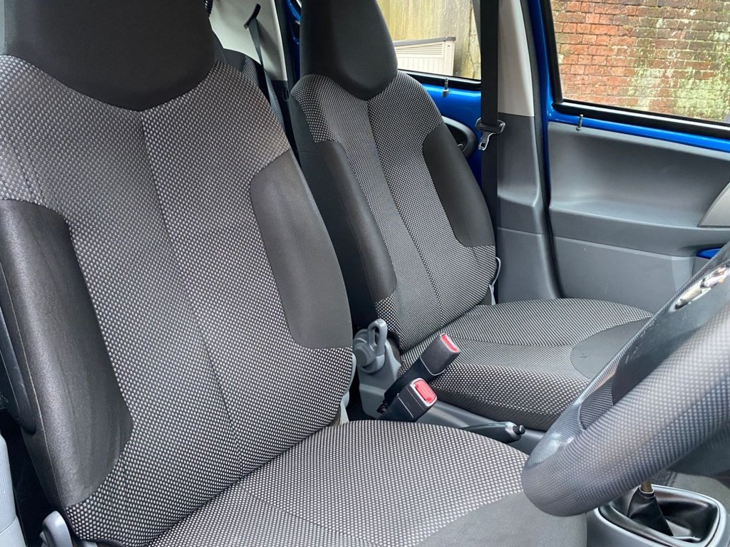 Used Toyota AYGO 2011 for sale - 77464368: Photo 13