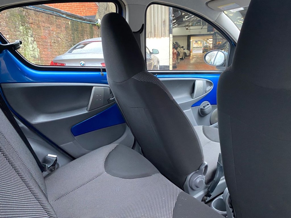 Used Toyota AYGO 2011 for sale - 77464368: Photo 14