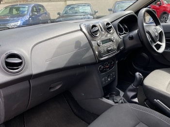 Used Dacia Sandero 2018 for sale - 78811487: Photo