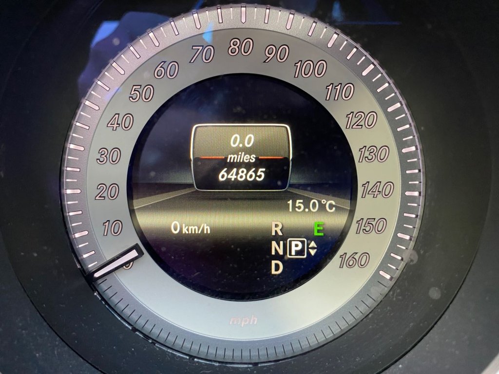 Used Mercedes-Benz CLS 2012 for sale - 76735871: Photo 39