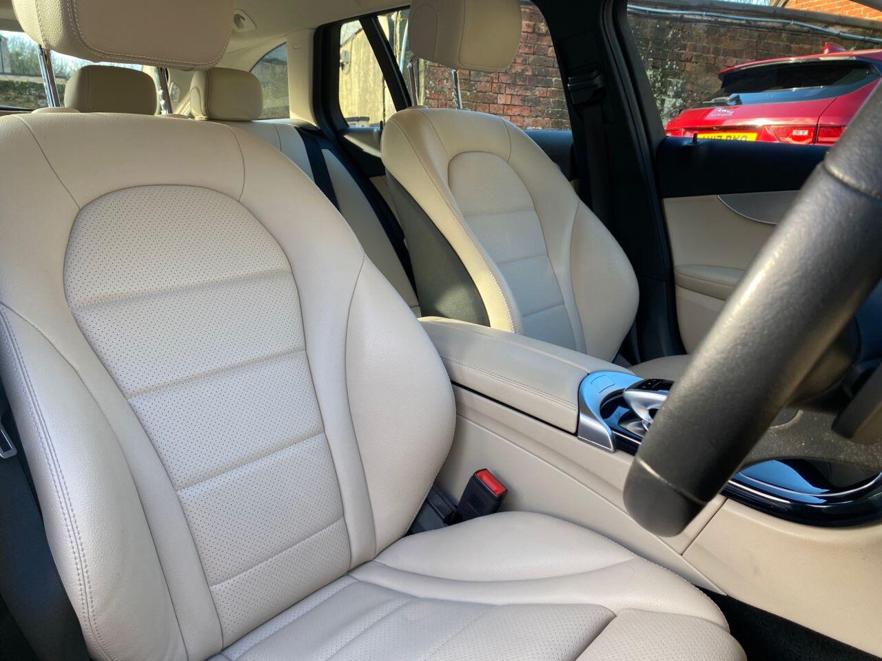 Used Mercedes-Benz C Class 2019 for sale - 78090365: Photo 15