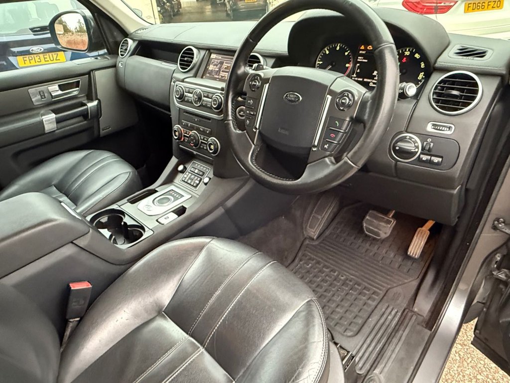 Used Land Rover Discovery 2015 for sale - 76735868: Photo 3