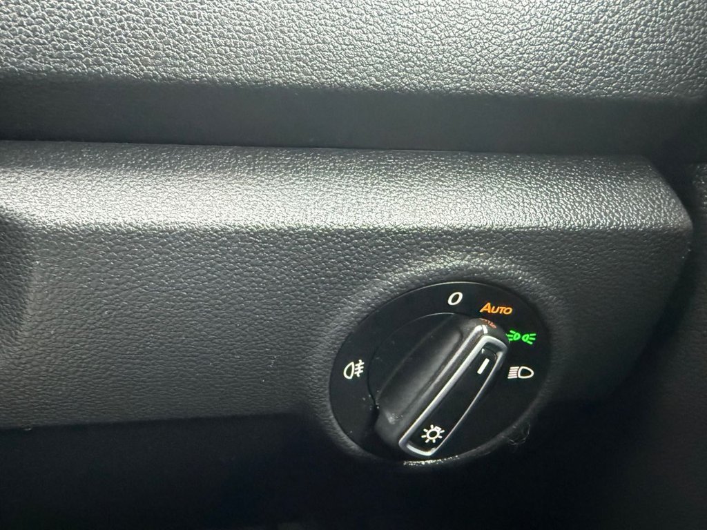 Used Volkswagen T-Roc 2020 for sale - 77302403: Photo 32