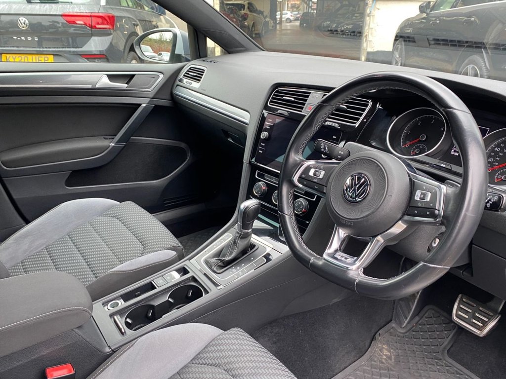 Used Volkswagen Golf 2018 for sale - 77451852: Photo 14
