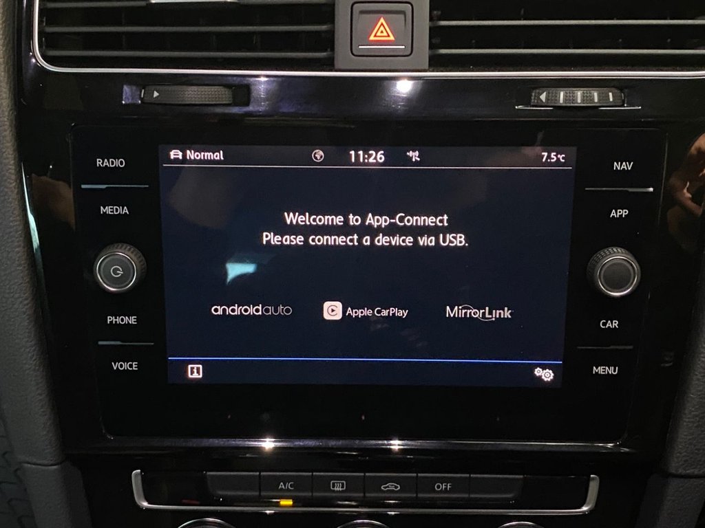 Used Volkswagen Golf 2018 for sale - 77451852: Photo 32