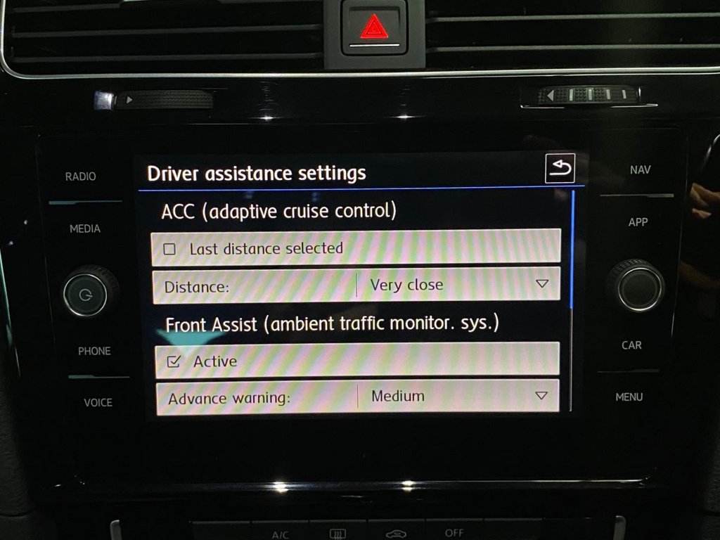 Used Volkswagen Golf 2018 for sale - 77451852: Photo 33