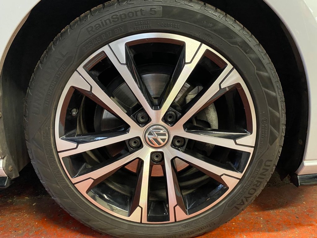 Used Volkswagen Golf 2018 for sale - 77451852: Photo 36