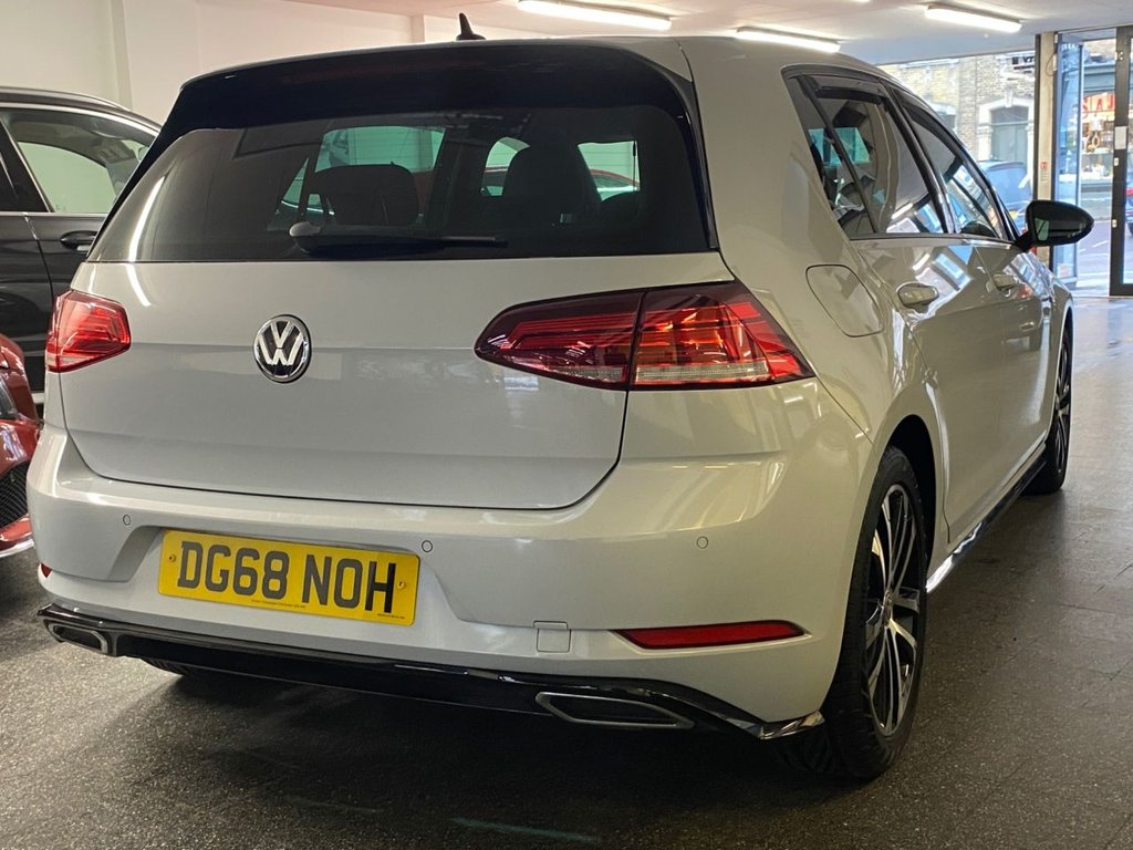 Used Volkswagen Golf 2018 for sale - 77451852: Photo 8