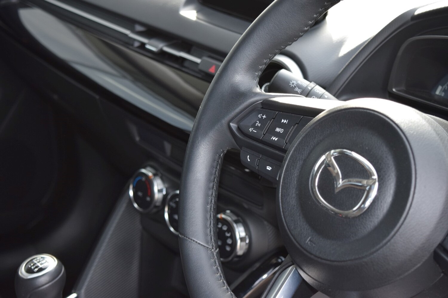 Used Mazda Mazda2 2022 for sale - 76243335: Photo 17