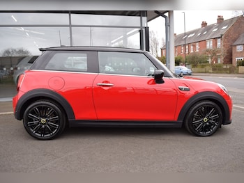 Used MINI Hatch 2022 for sale - 77902613: Photo