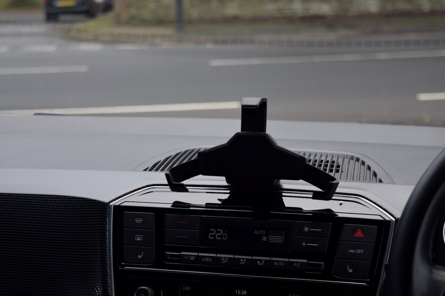 Used Volkswagen up! 2022 for sale - 76749067: Photo 25