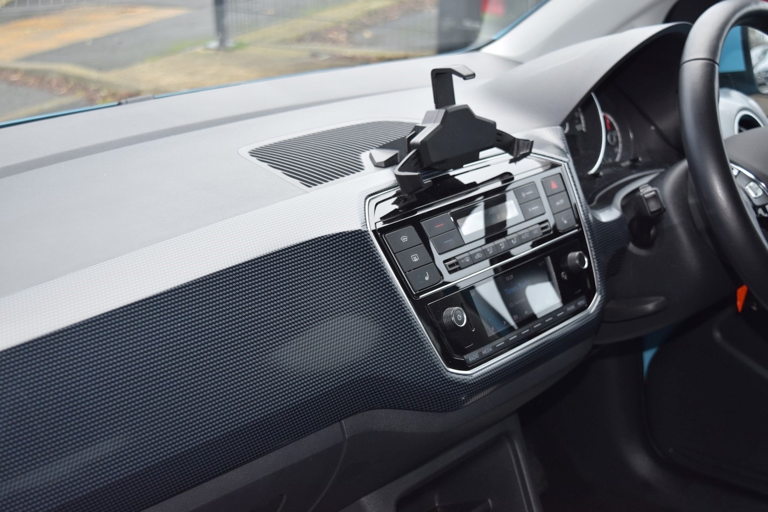 Used Volkswagen up! 2022 for sale - 76749067: Photo 38