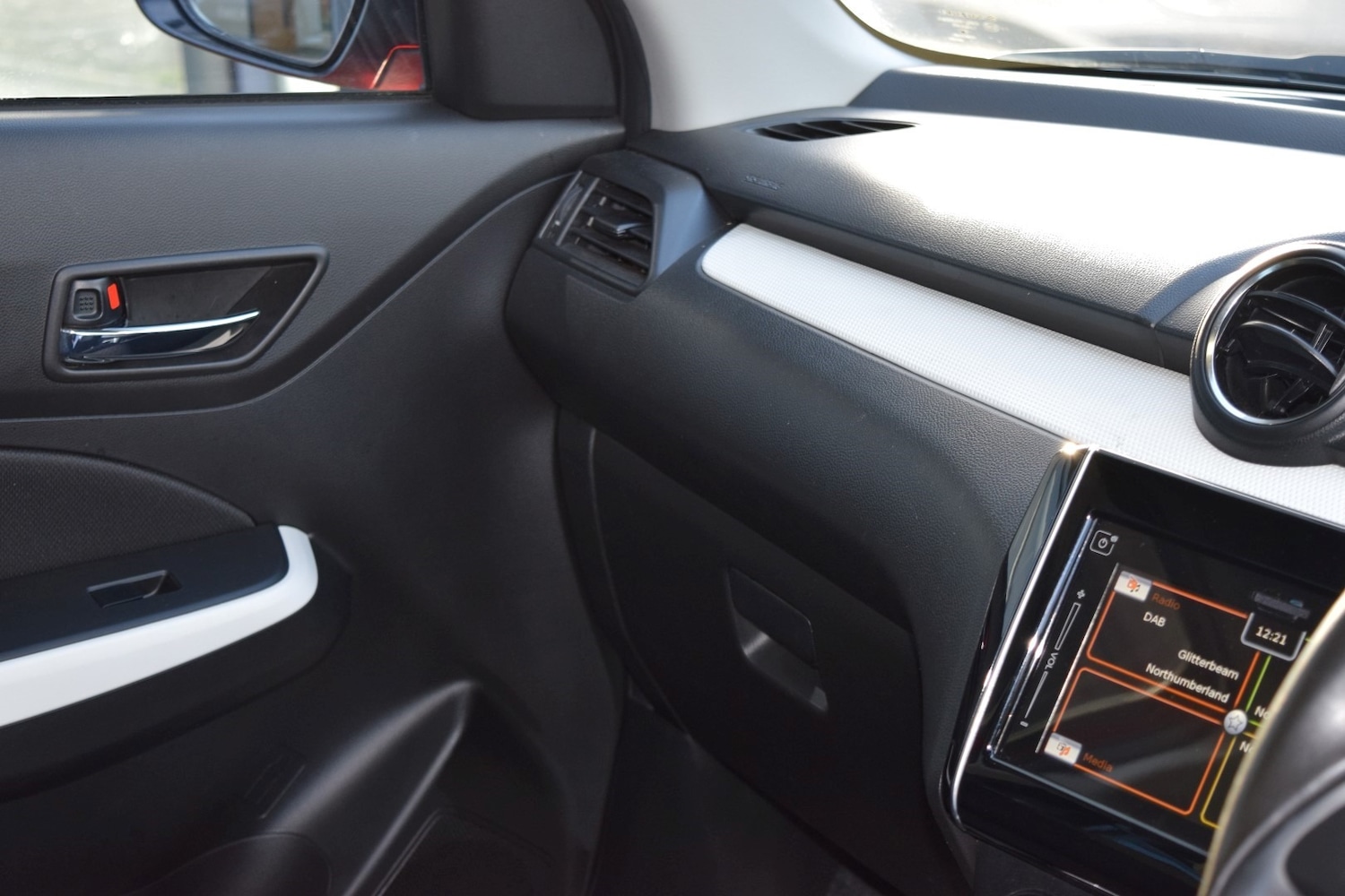 Used Suzuki Swift 2023 for sale - 76893215: Photo 15