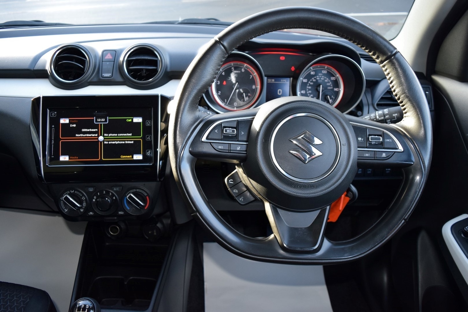 Used Suzuki Swift 2023 for sale - 76893215: Photo 6