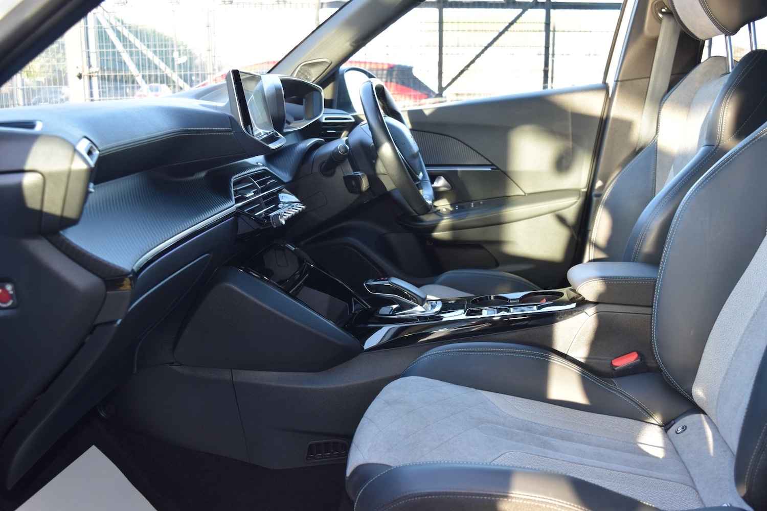 Used Peugeot 2008 2021 for sale - 76792642: Photo 34